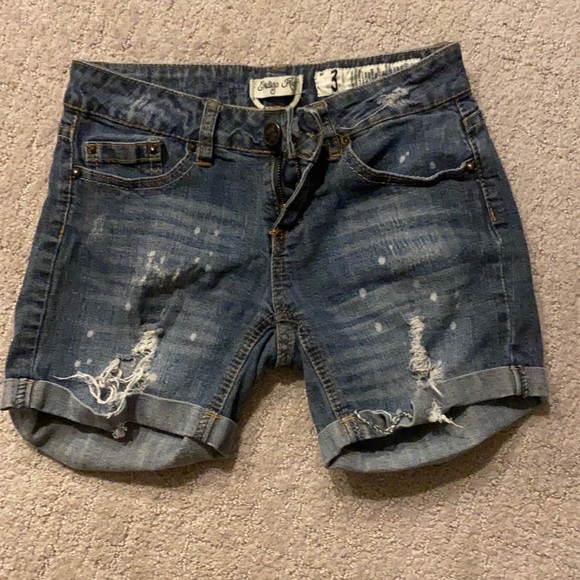 Thigh length jeans by Indigo Rein distressed Shorts junior womens size 3 / S XS - Picture 1 of 11